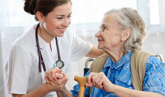 Yaşlı Bakımı Nasıl Yapılır?